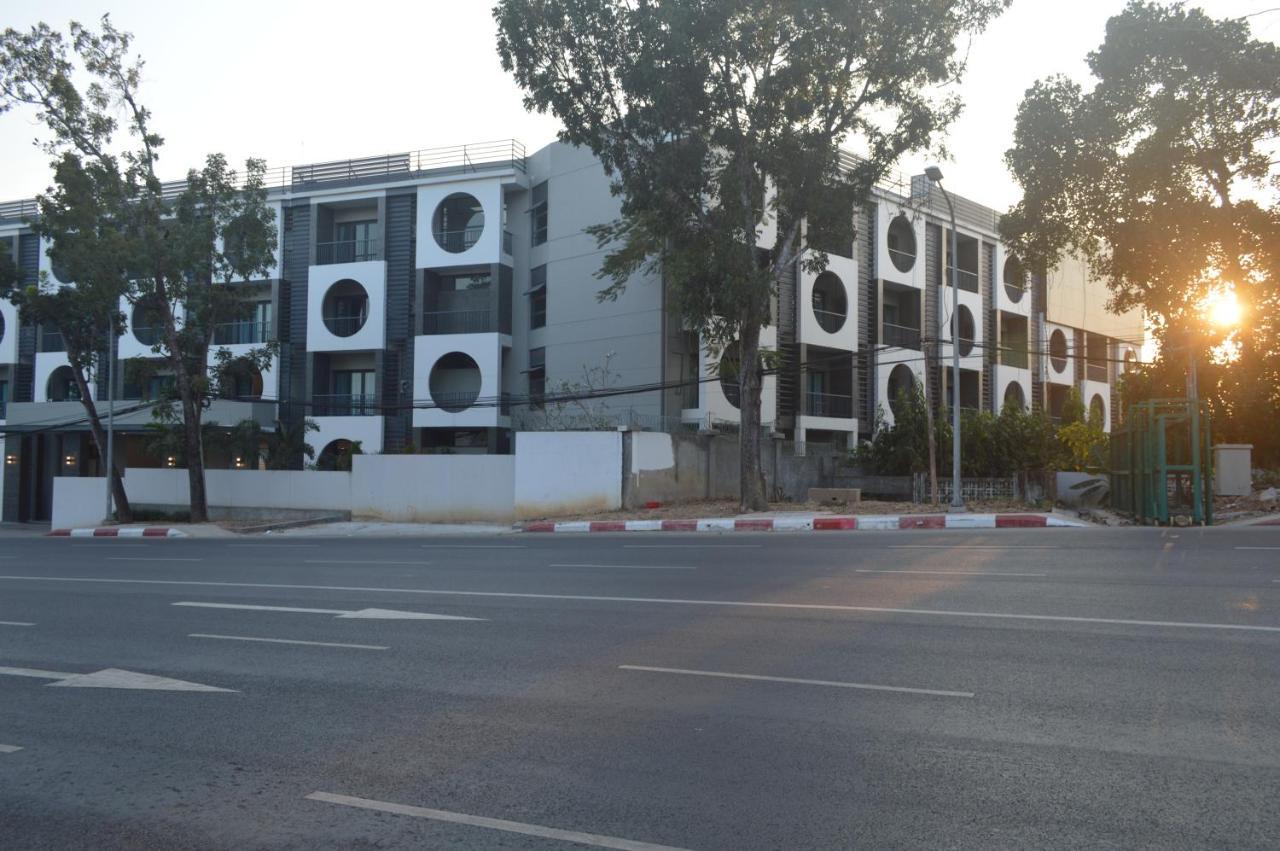 Airport Avenue Hotel Gyogon Exterior photo